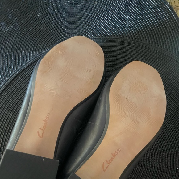 NWOB Clark’s Collection Leather/ Patent Leather Classic Low Heeled Pumps 8M - Picture 5 of 5